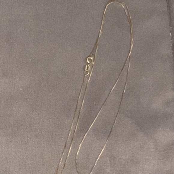 10k  chain necklace. Firm price no bundle - Picture 4 of 4